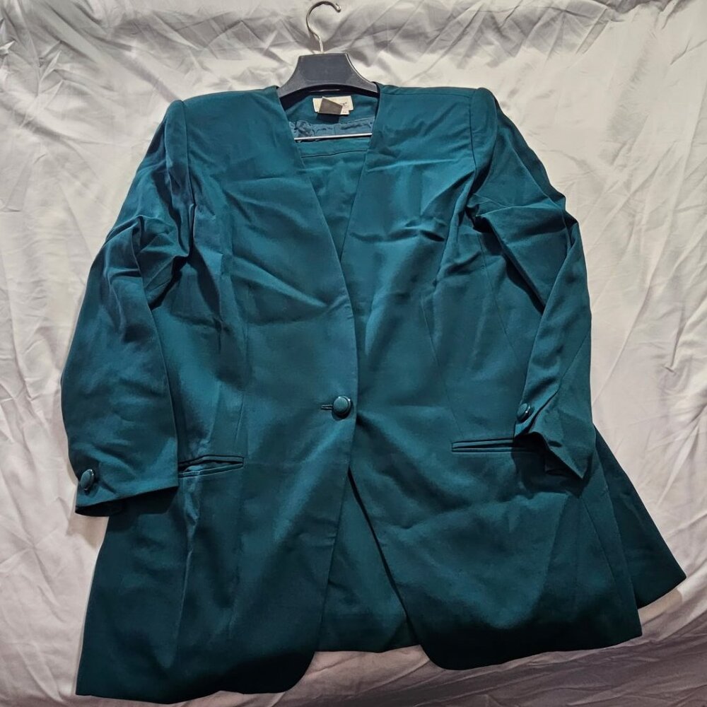 Vintage Women's Worthington 2 PC Skirt Suit. Fully-lined. Aqua. Size 18.